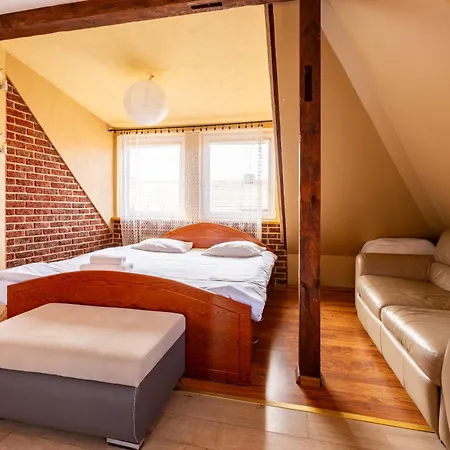 Płowce 24 Guest Spots Gdańsk