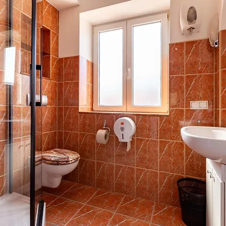 Płowce 24 Guest Spots Gdańsk