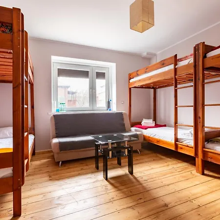 Plowce 24 Guest Spots By Bookinghost * Danzica