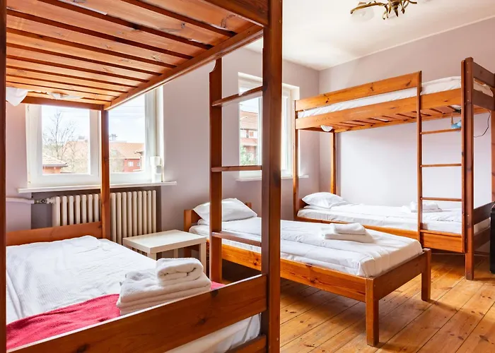 Plowce 24 Guest Spots By Bookinghost *