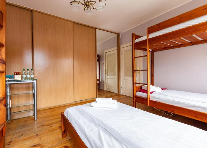 Plowce 24 Guest Spots By Bookinghost アパート