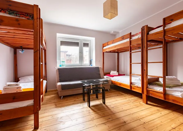 Plowce 24 Guest Spots By Bookinghost * グダニスク